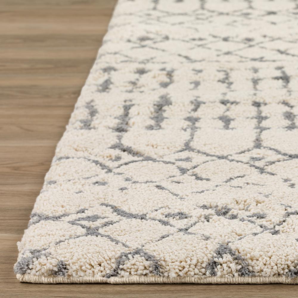 Marquee MQ2 Ivory/Metal 1'8" x 2'6" Rug. Picture 11