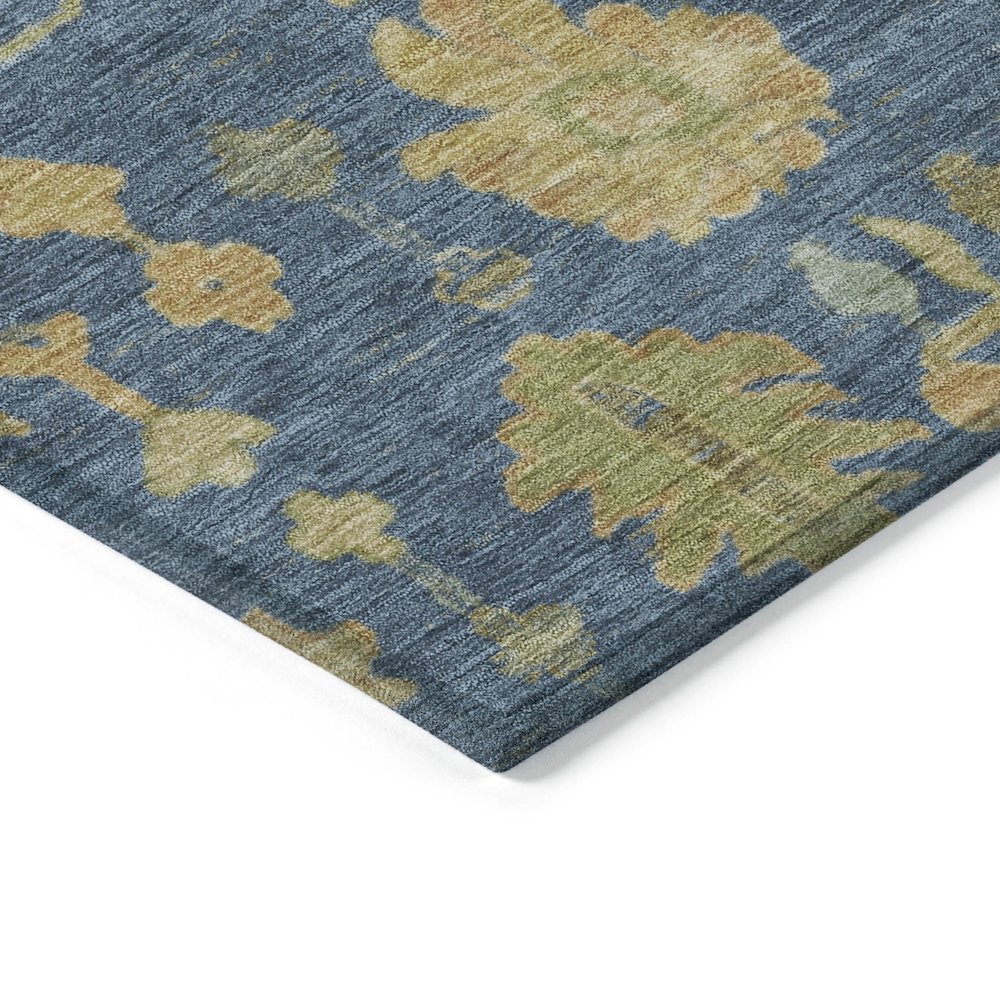 Machine Washable Indoor/Outdoor Chantille Navy 8' x 8' Round Rug. Picture 3