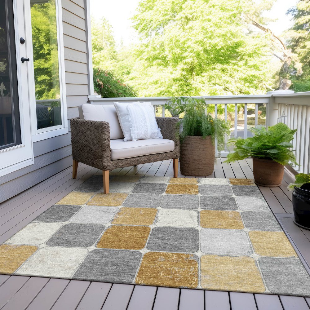 Machine Washable Indoor/Outdoor Chantille Gold 10' x 14' Rug. Picture 8