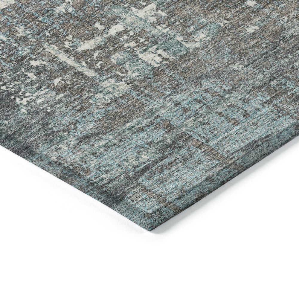Machine Washable Indoor/Outdoor Chantille Taupe 8' x 8' Round Rug. Picture 3