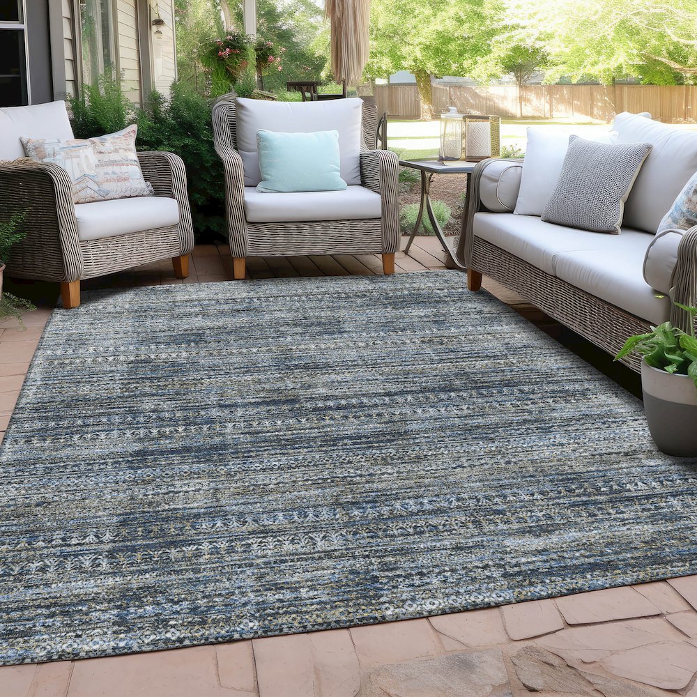 Machine Washable Indoor/Outdoor Chantille Denim 10' x 14' Rug. Picture 7