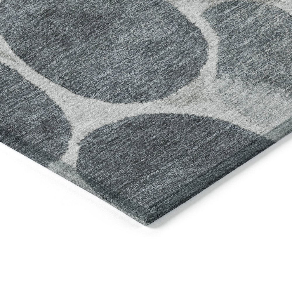 Machine Washable Indoor/Outdoor Chantille Pewter 8' x 8' Round Rug. Picture 3