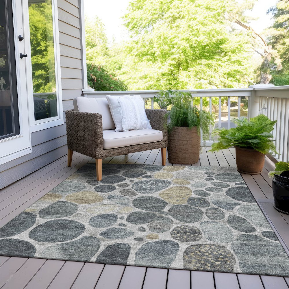 Machine Washable Indoor/Outdoor Chantille Pewter 10' x 14' Rug. Picture 8