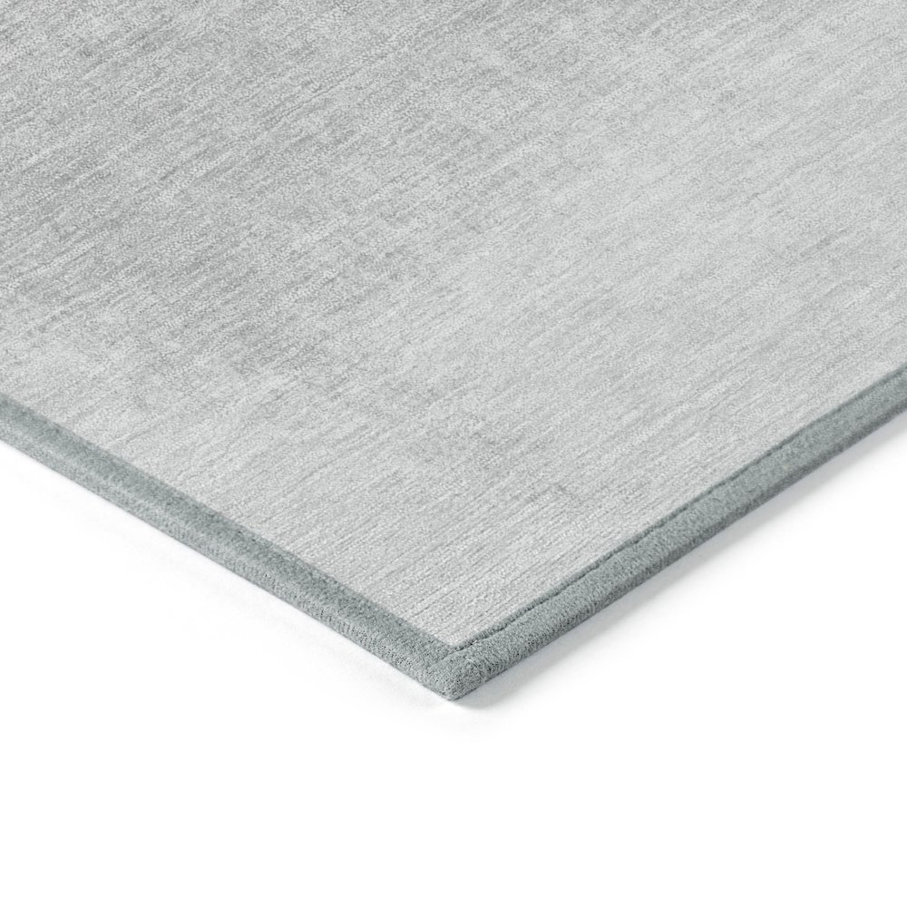 Machine Washable Indoor/Outdoor Chantille Silver 8' x 8' Round Rug. Picture 3
