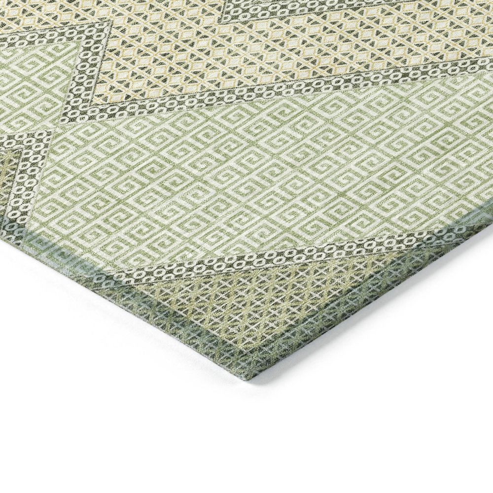 Machine Washable Indoor/Outdoor Chantille ACN2111 Green 8' x 8' Round Rug. Picture 3