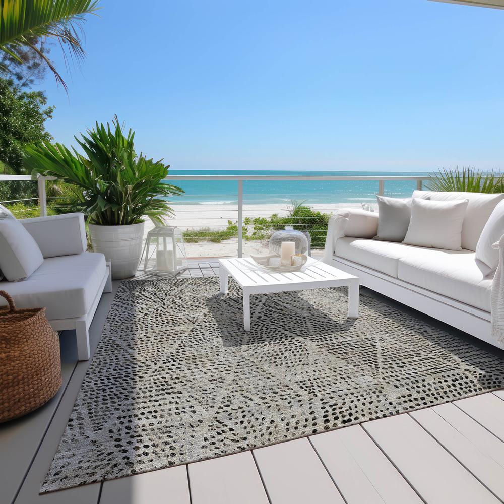 Chantille ACN591 Gray 5' x 7'6" Rug. Picture 9
