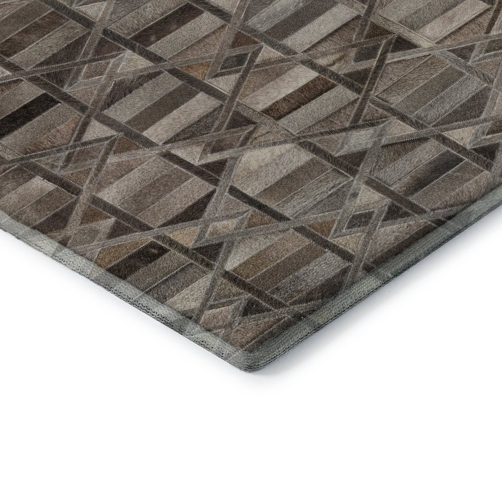 Luxury Washable Indoor/Outdoor Bozeman Gray 8' x 8' Round Rug. Picture 2
