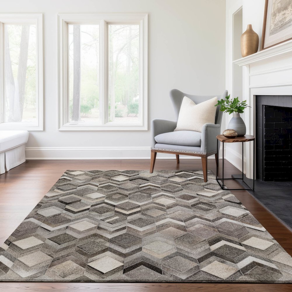 Luxury Washable Indoor/Outdoor Bozeman Gray 10' x 14' Rug. Picture 6