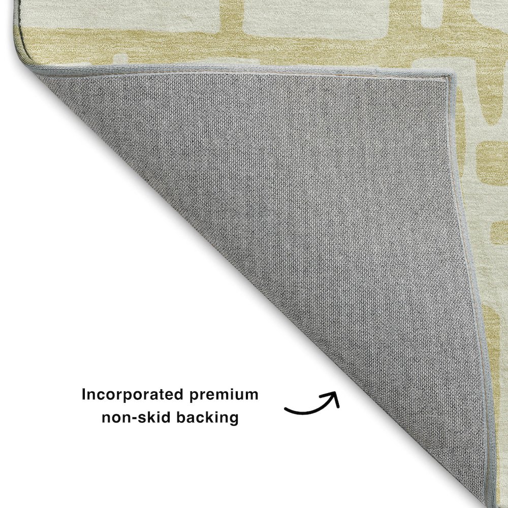 Luxury Washable Indoor/Outdoor The Reserve Wheat 8' x 8' Round Rug. Picture 4