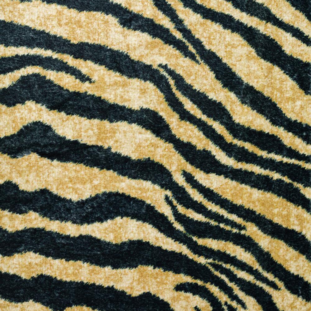 Akina AK1 Gold 8' x 8' Round Rug. Picture 3