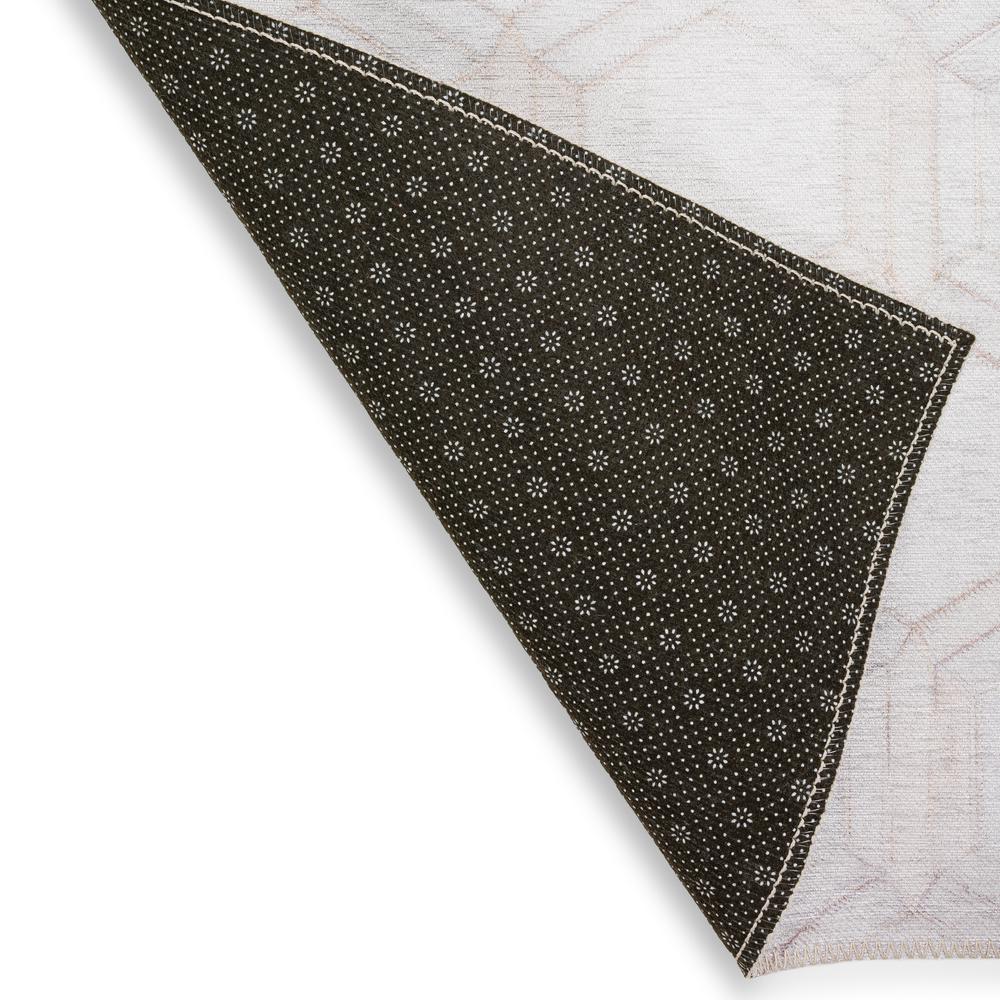Laredo Ivory Animal Patchwork 5' x 7'6" Area Rug Ivory ALR31. Picture 4