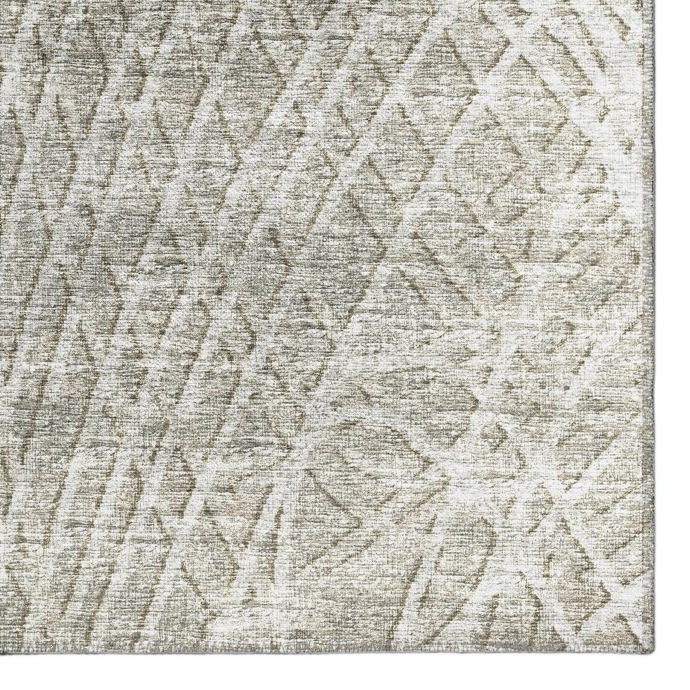 Rylee Beige Transitional Abstract 8' x 8' Round Rug Beige ARY32. Picture 2