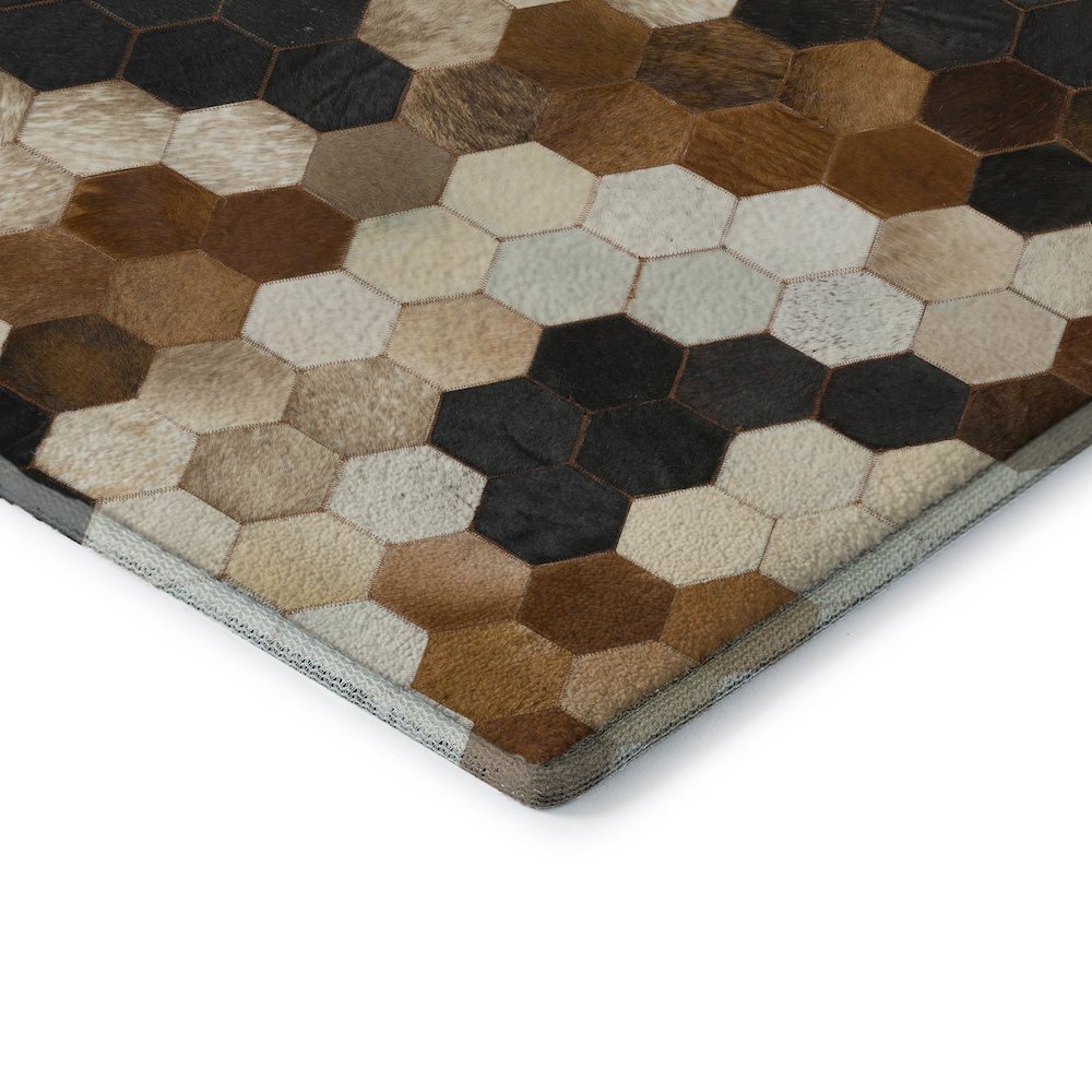 Luxury Washable Indoor/Outdoor Bozeman Dune 8' x 10' Rug. Picture 2