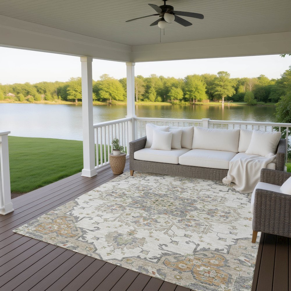 Indoor/Outdoor Silk Road Ivory 10' x 14' Rug. Picture 7
