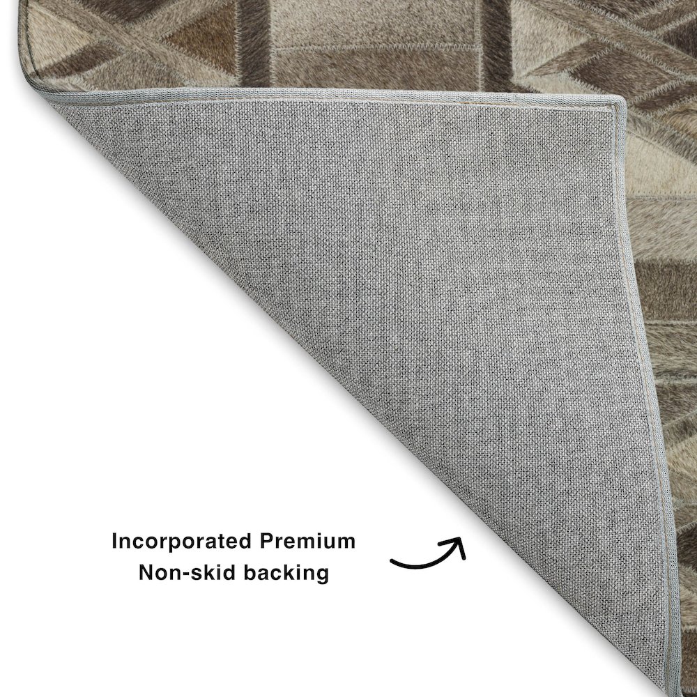 Luxury Washable Indoor/Outdoor Bozeman Gray 9' x 12' Rug. Picture 4