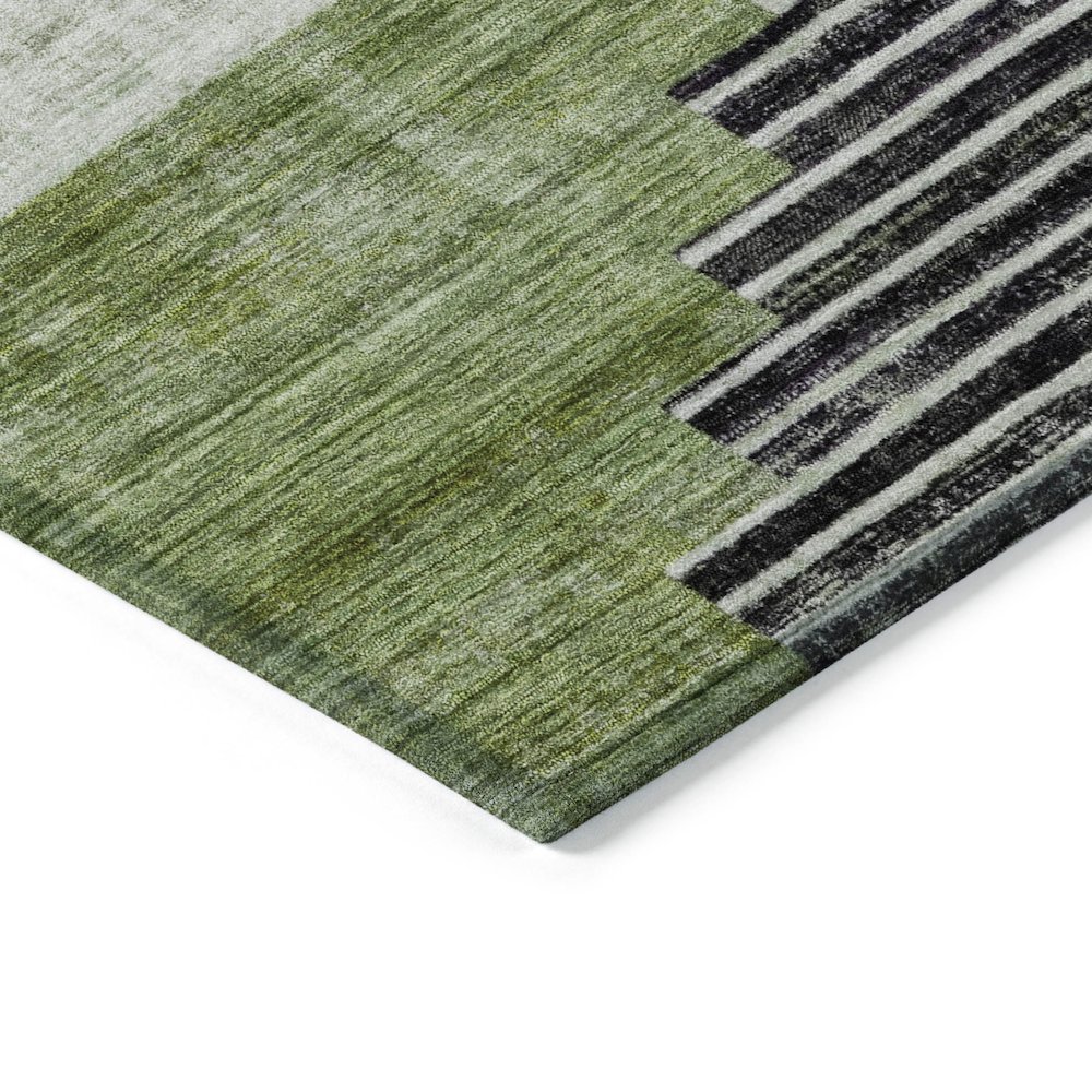 Machine Washable Indoor/Outdoor Chantille Fern 10' x 14' Rug. Picture 3