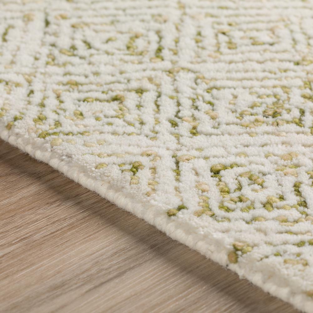 Zoe ZZ1 Lime 2' x 3' Rug. Picture 11