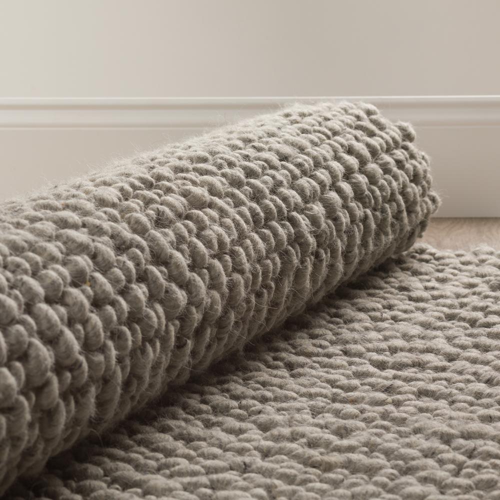 Gorbea GR1 Silver 2' x 3' Rug. Picture 6