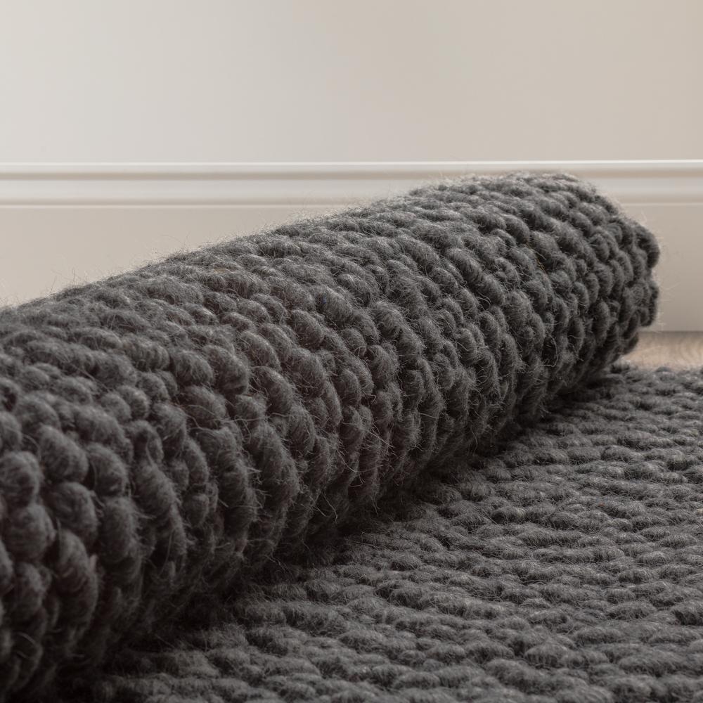 Gorbea GR1 Charcoal 2' x 3' Rug. Picture 6
