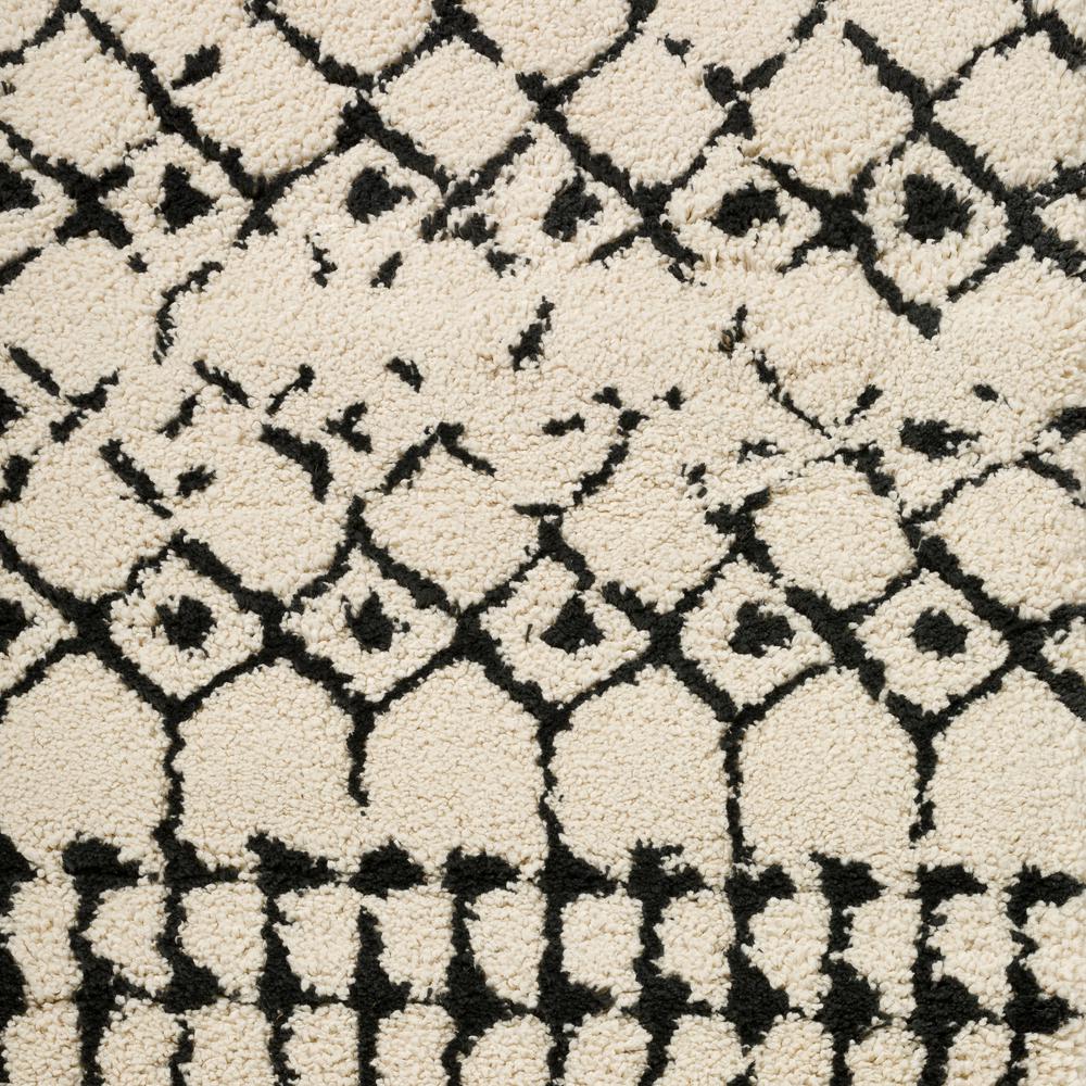 Marquee MQ2 Ivory/Midnight 1'8" x 2'6" Rug. Picture 3