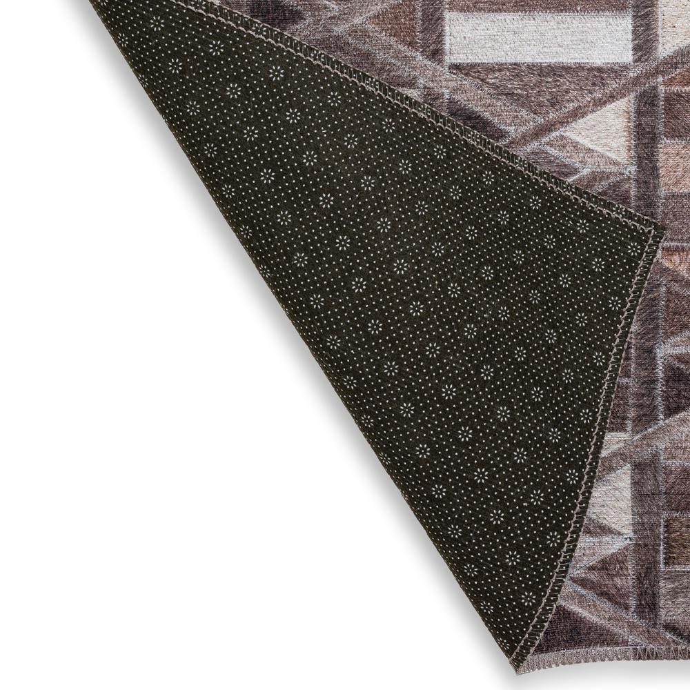 Laredo Gray Animal Patchwork 1'8" x 2'6" Accent Rug Gray ALR34. Picture 4