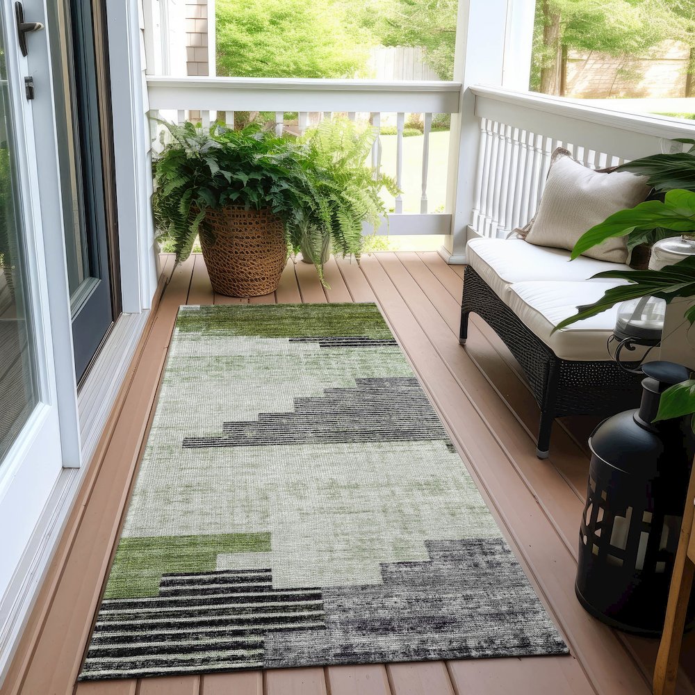 Machine Washable Indoor/Outdoor Chantille Fern 2'3" x 7'6" Runner Rug. Picture 6