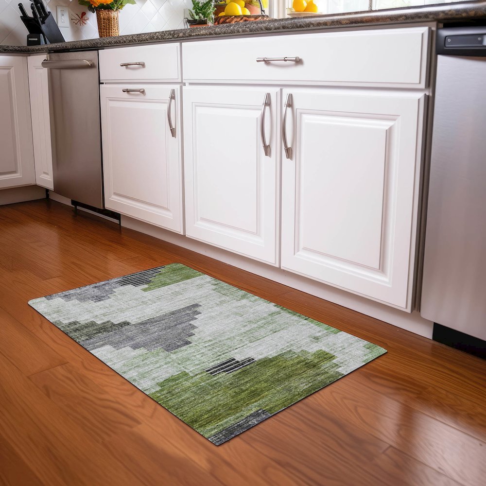 Machine Washable Indoor/Outdoor Chantille Fern 1'8" x 2'6" Rug. Picture 5