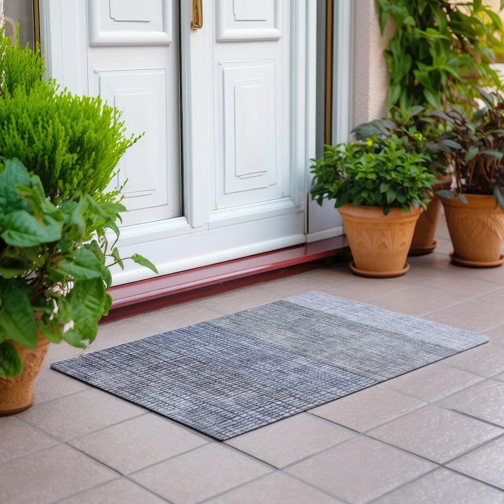 Machine Washable Indoor/Outdoor Chantille Denim 1'8" x 2'6" Rug. Picture 6