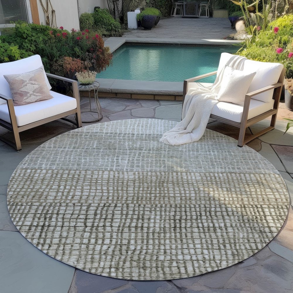 Machine Washable Indoor/Outdoor Chantille Taupe 8' x 8' Round Rug. Picture 6