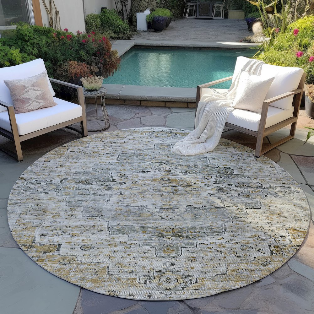 Machine Washable Indoor/Outdoor Chantille Taupe 8' x 8' Round Rug. Picture 6