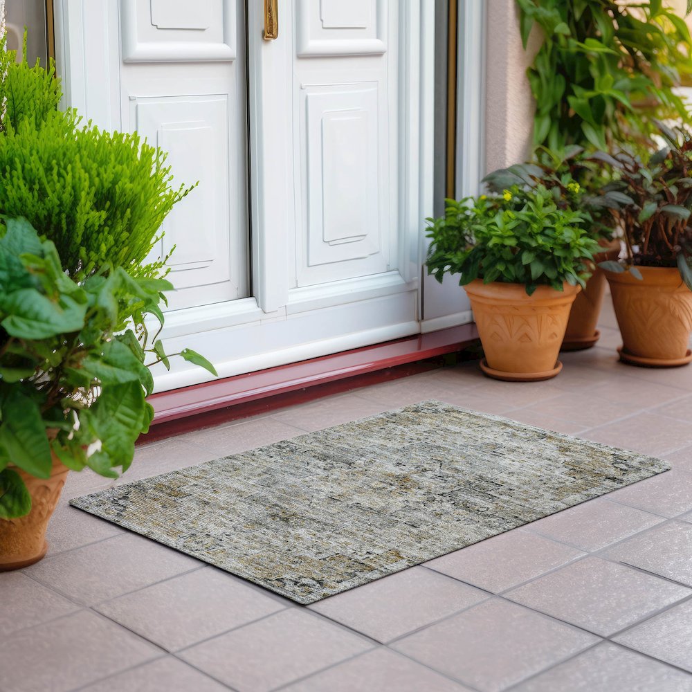 Machine Washable Indoor/Outdoor Chantille Taupe 1'8" x 2'6" Rug. Picture 6