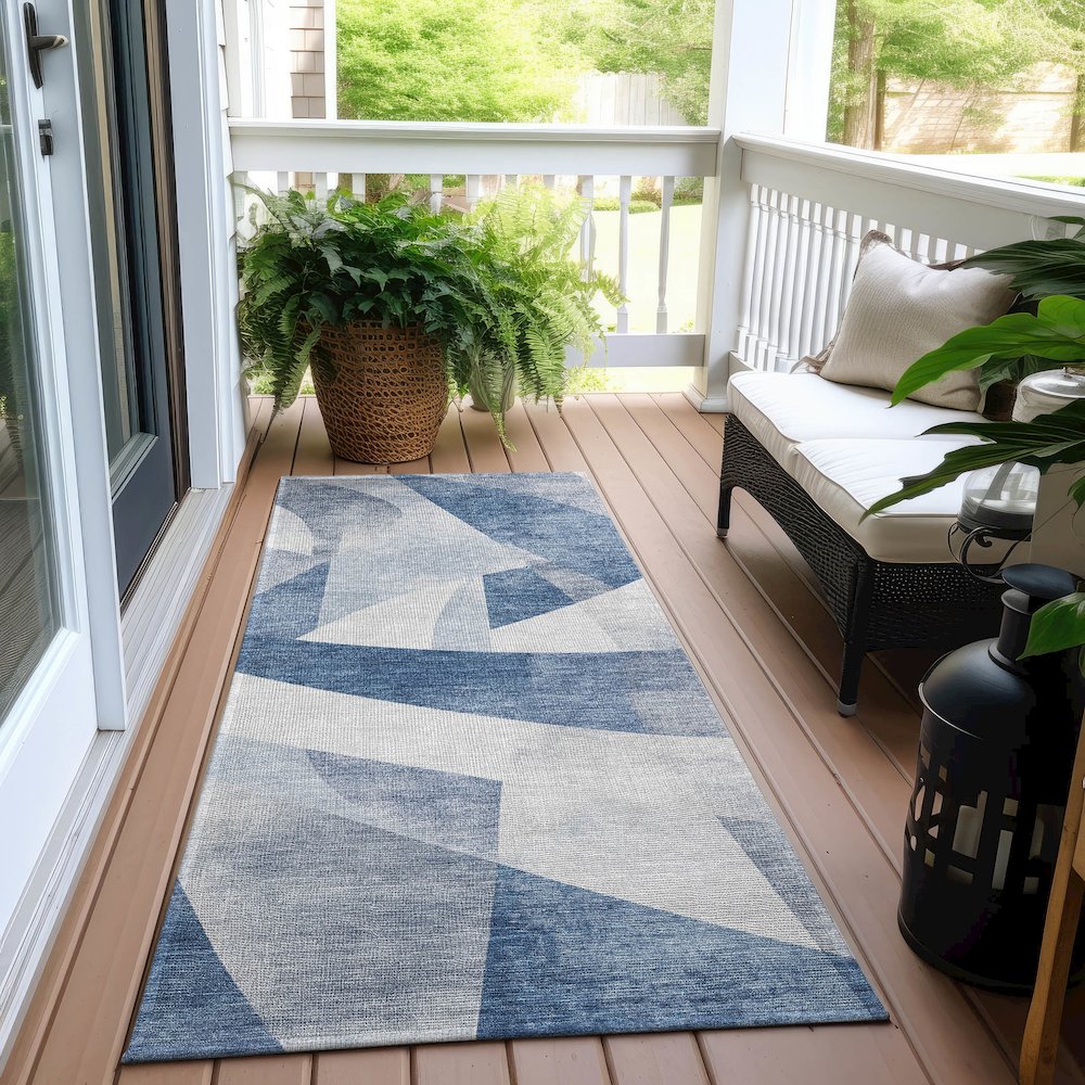 Machine Washable Indoor/Outdoor Chantille Denim 2'3" x 7'6" Runner Rug. Picture 6