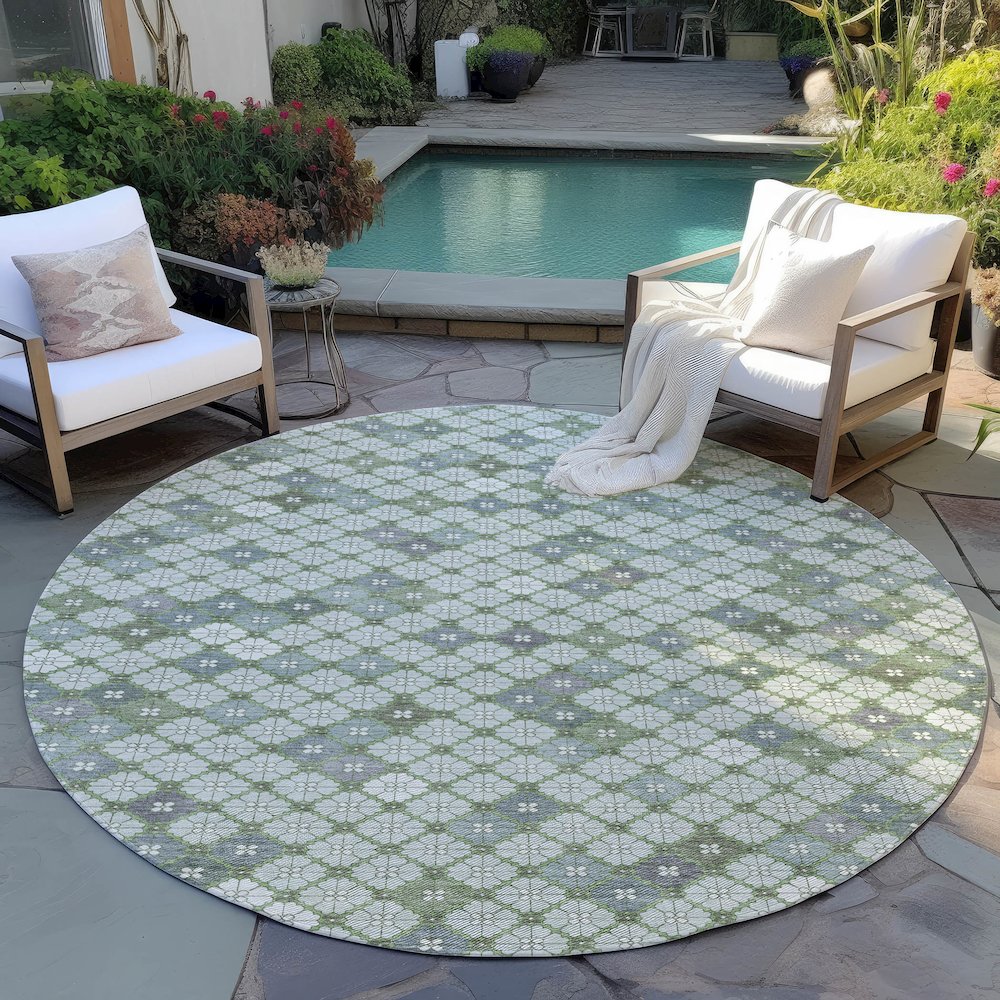 Machine Washable Indoor/Outdoor Chantille Mint 8' x 8' Round Rug. Picture 6