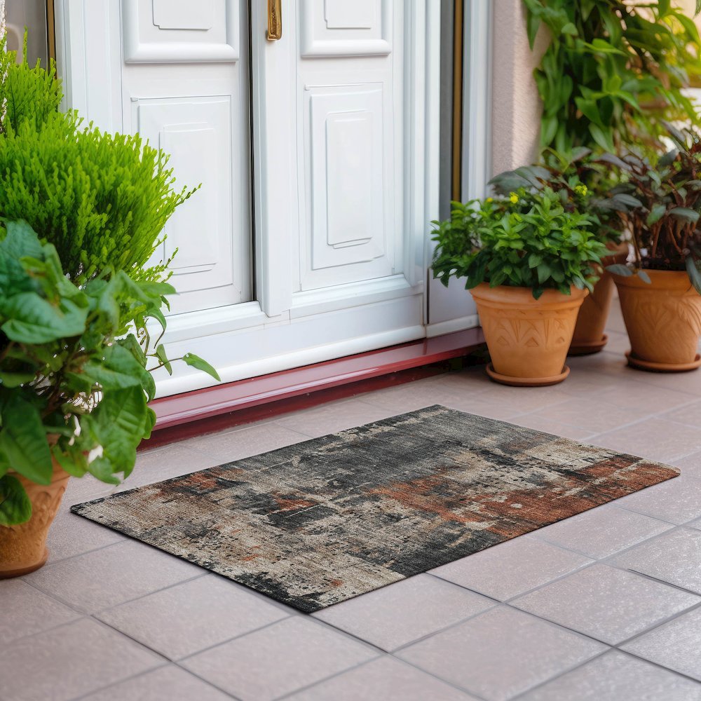 Machine Washable Indoor/Outdoor Chantille Taupe 1'8" x 2'6" Rug. Picture 6