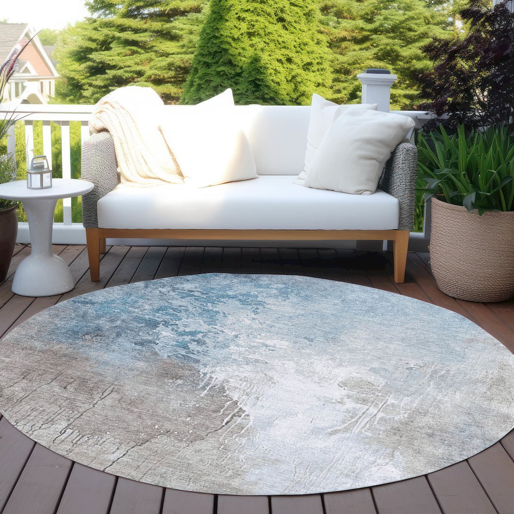 Machine Washable Indoor/Outdoor Chantille Denim 8' x 8' Round Rug. Picture 6