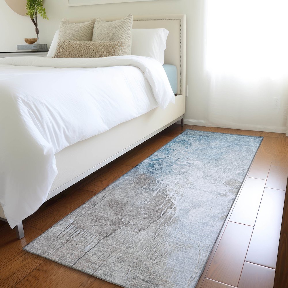 Machine Washable Indoor/Outdoor Chantille Denim 2'3" x 7'6" Runner Rug. Picture 5