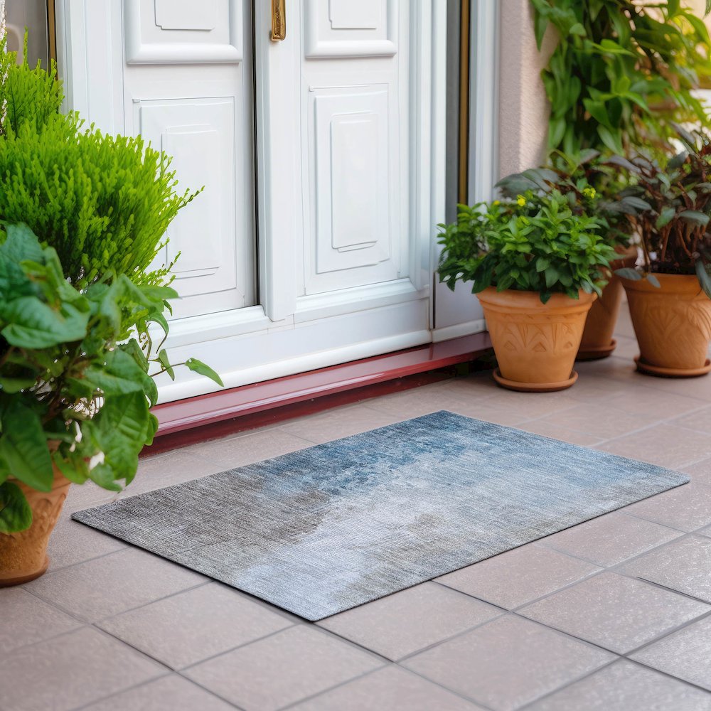 Machine Washable Indoor/Outdoor Chantille Denim 1'8" x 2'6" Rug. Picture 6