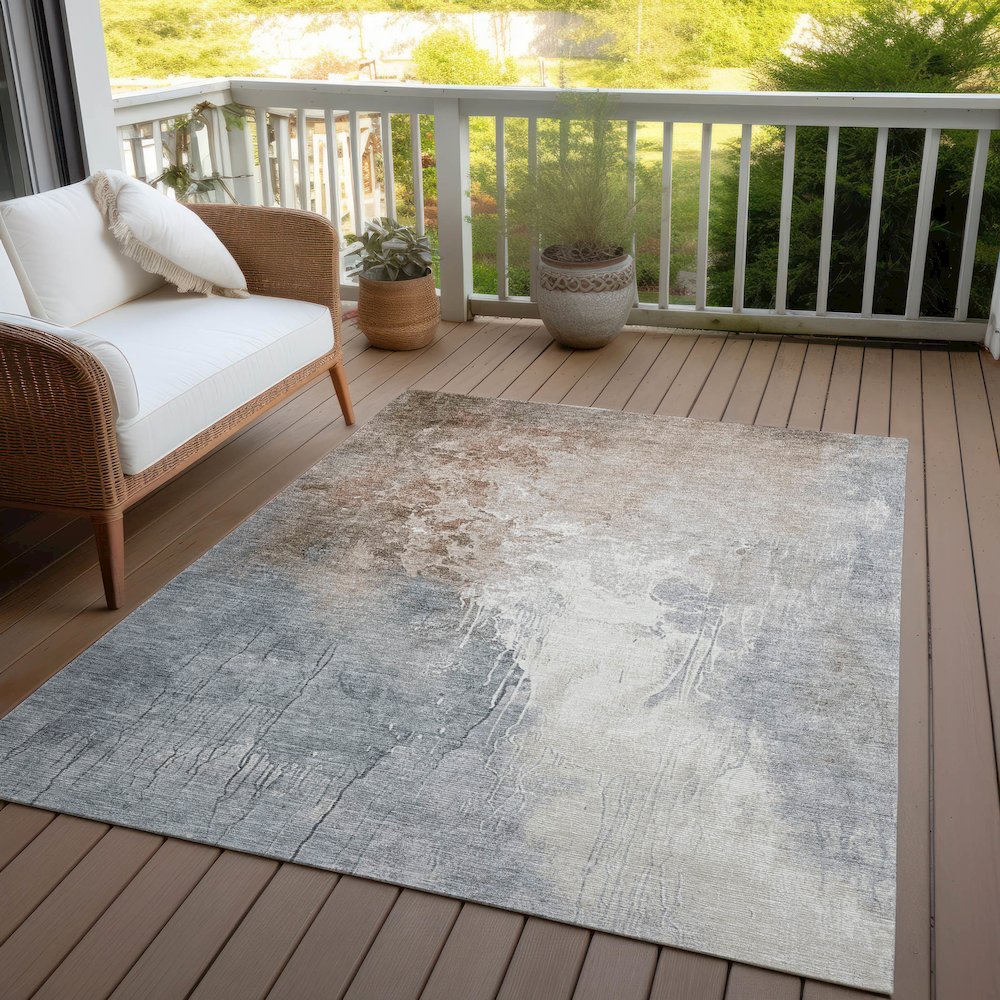 Machine Washable Indoor/Outdoor Chantille Paprika 2'6" x 3'10" Rug. Picture 7