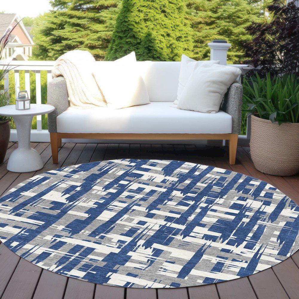 Machine Washable Indoor/Outdoor Chantille Navy 8' x 8' Round Rug. Picture 6