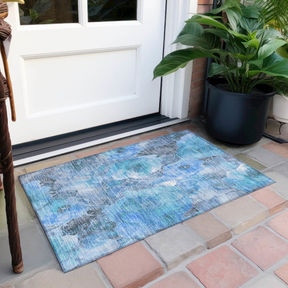 Machine Washable Indoor/Outdoor Chantille Blue 1'8" x 2'6" Rug. Picture 6