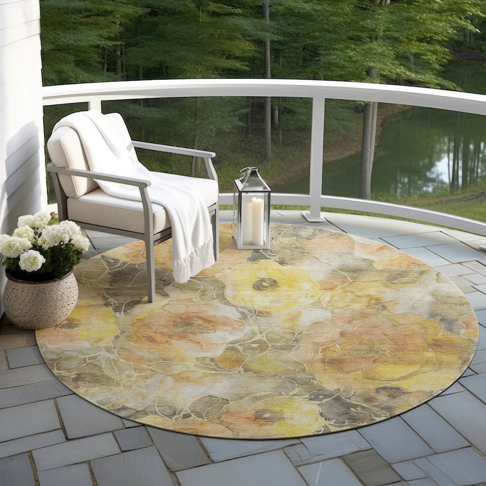 Machine Washable Indoor/Outdoor Chantille Gold 8' x 8' Round Rug. Picture 6