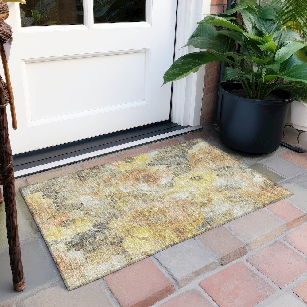 Machine Washable Indoor/Outdoor Chantille Gold 1'8" x 2'6" Rug. Picture 6