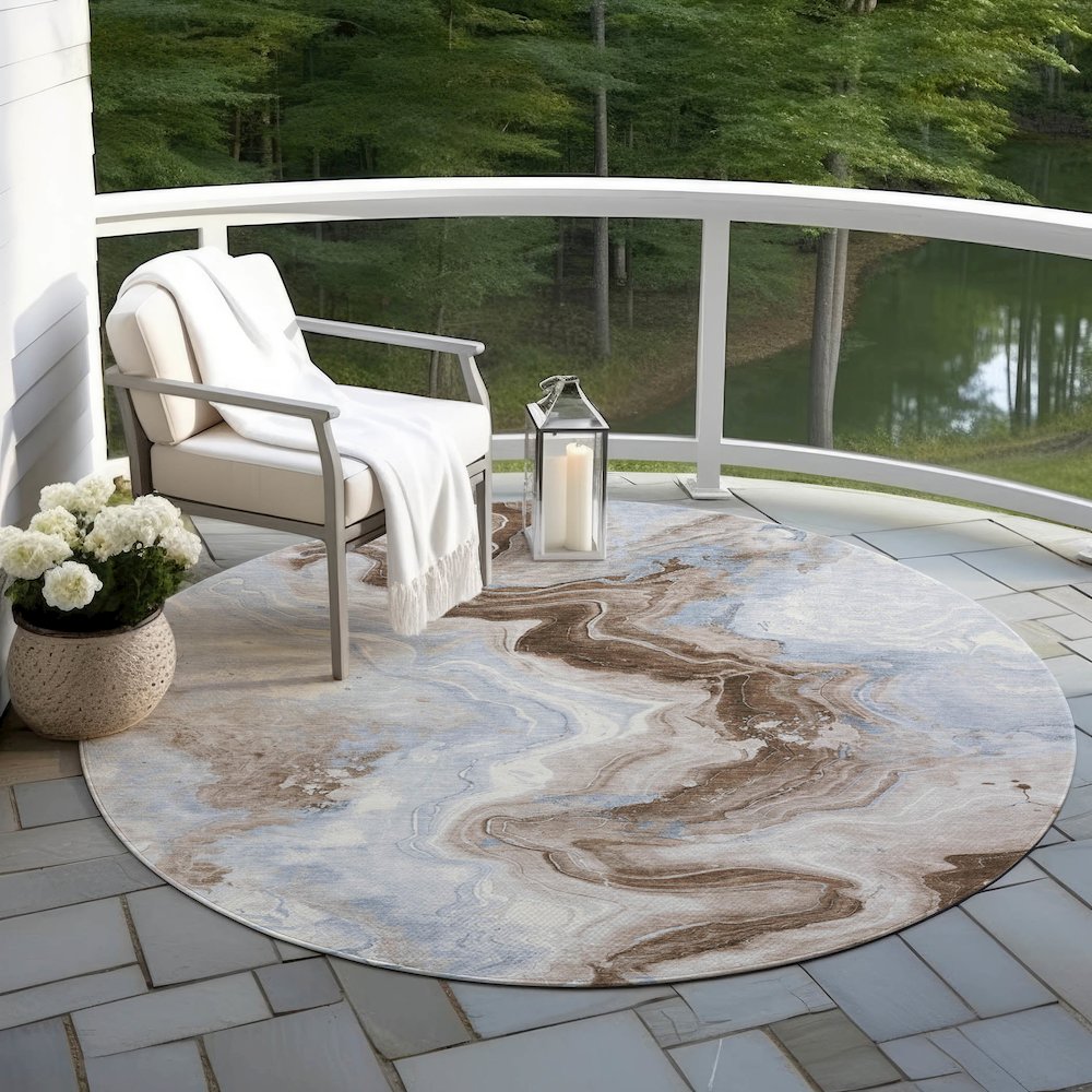 Machine Washable Indoor/Outdoor Chantille Taupe 8' x 8' Round Rug. Picture 6
