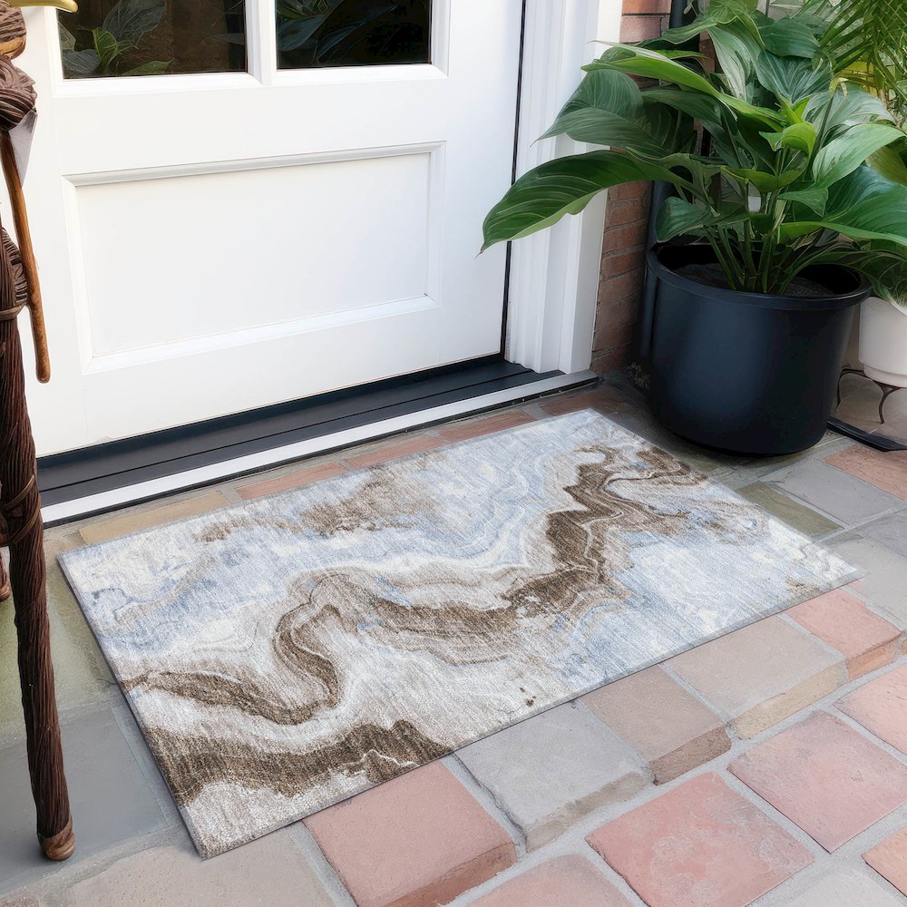 Machine Washable Indoor/Outdoor Chantille Taupe 1'8" x 2'6" Rug. Picture 6