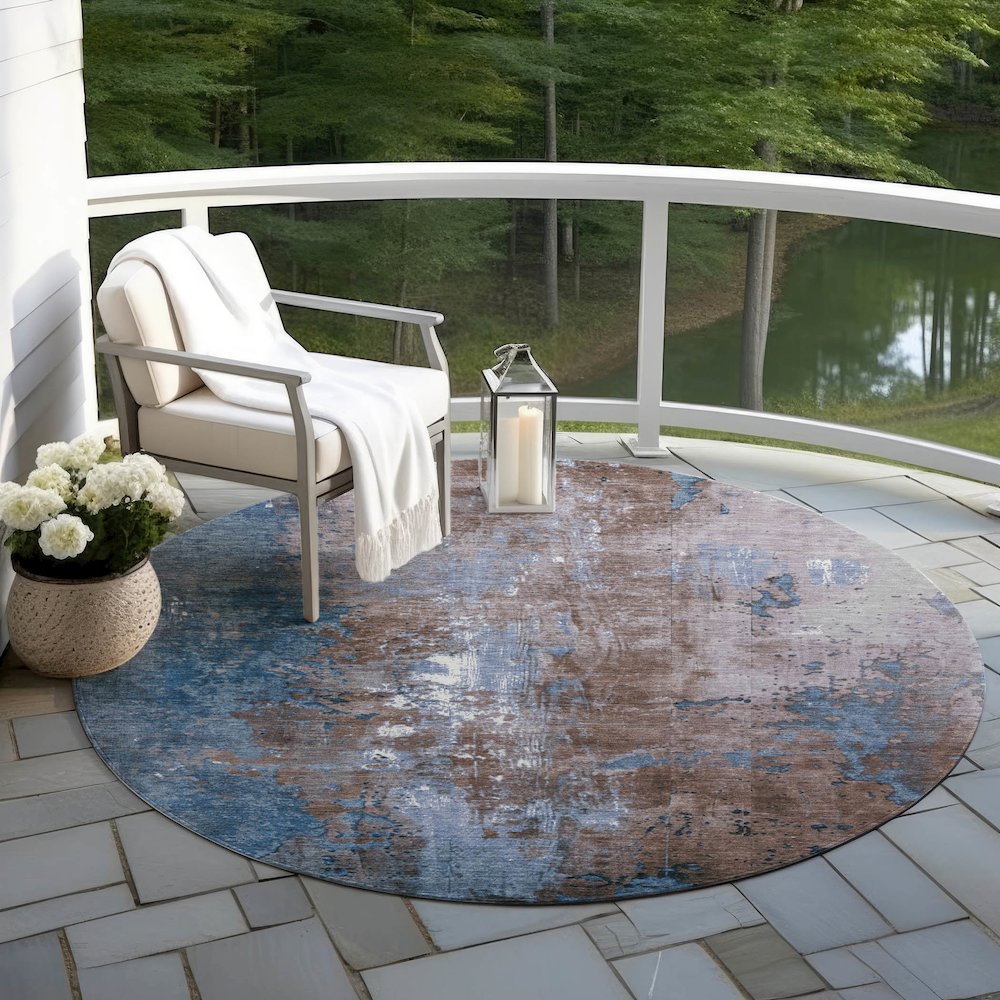 Machine Washable Indoor/Outdoor Chantille Brown 8' x 8' Round Rug. Picture 6