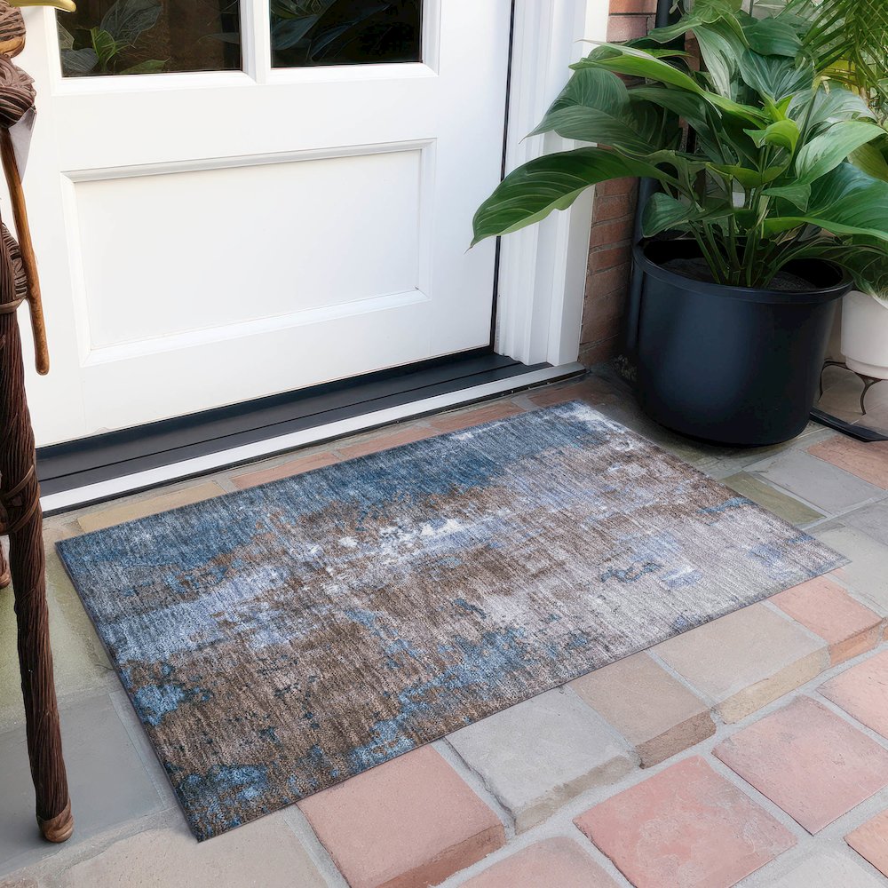 Machine Washable Indoor/Outdoor Chantille Brown 1'8" x 2'6" Rug. Picture 6
