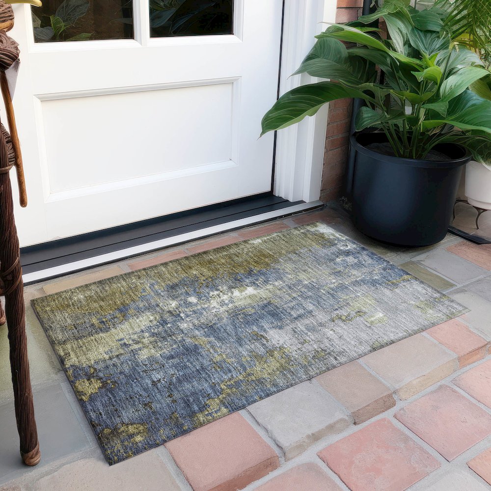 Machine Washable Indoor/Outdoor Chantille Khaki 1'8" x 2'6" Rug. Picture 6