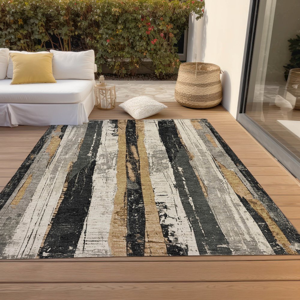 Machine Washable Indoor/Outdoor Chantille Taupe 2'6" x 3'10" Rug. Picture 8