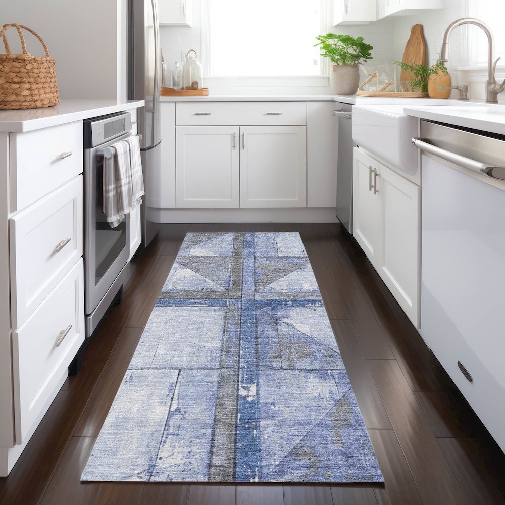 Machine Washable Indoor/Outdoor Chantille Denim 2'3" x 7'6" Runner Rug. Picture 5