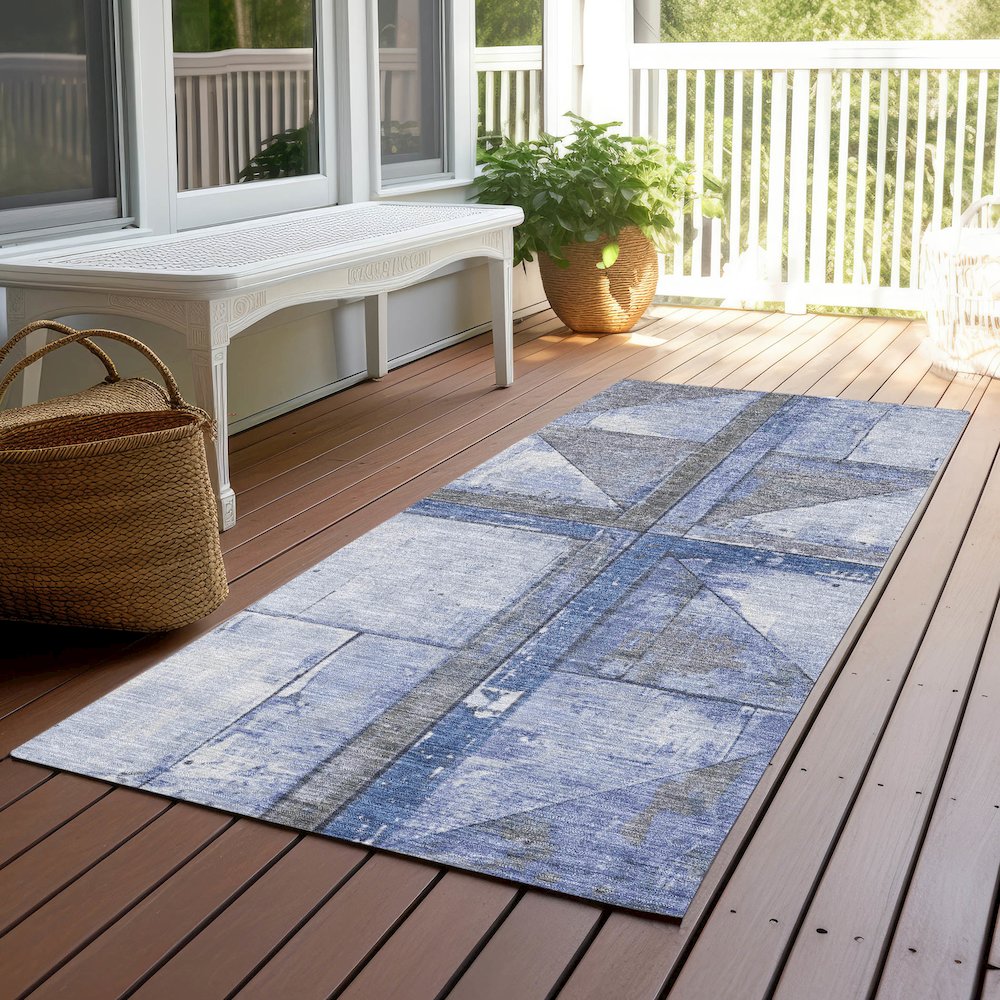 Machine Washable Indoor/Outdoor Chantille Denim 2'3" x 7'6" Runner Rug. Picture 6